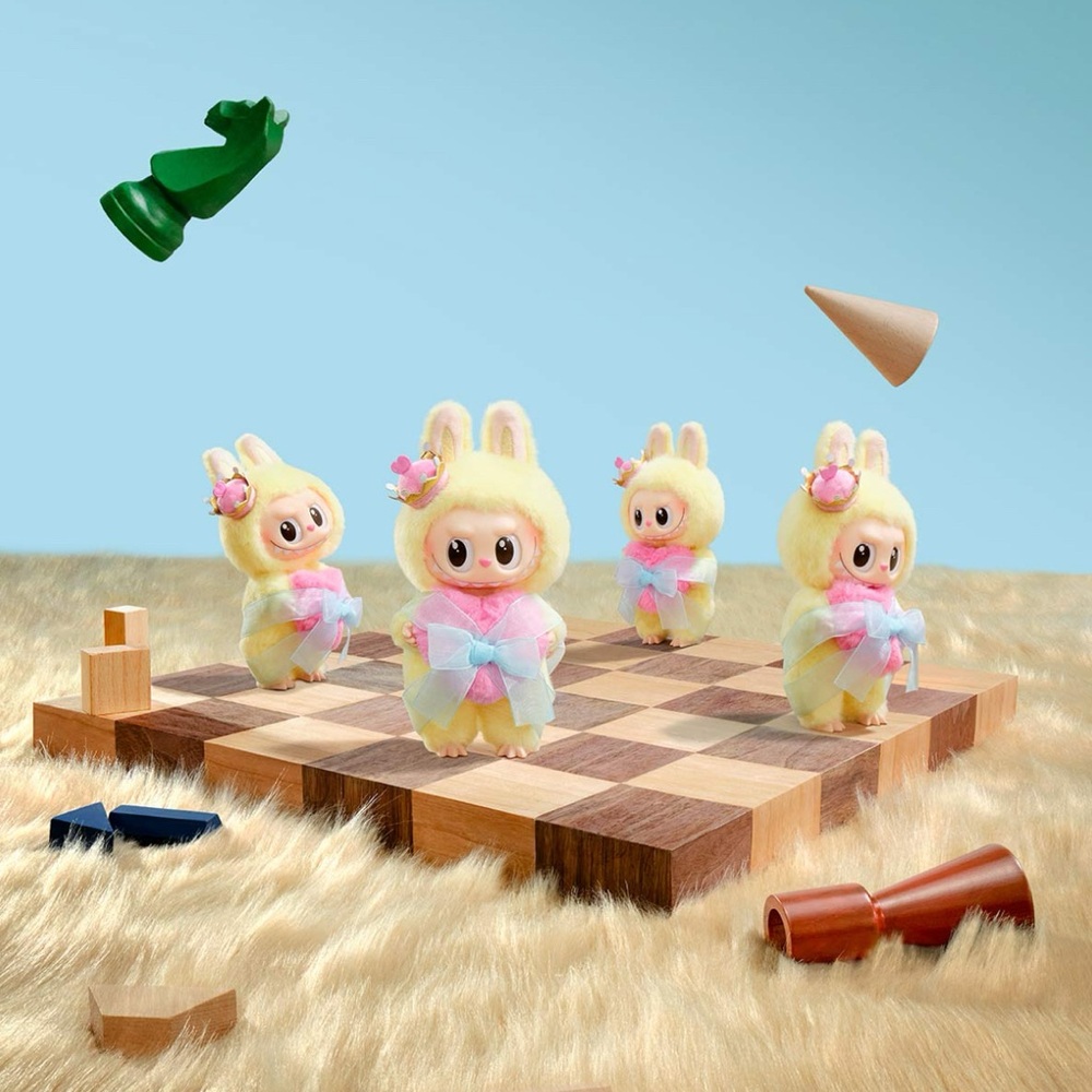 Labubu - The Monsters Let’s Checkmate - New In Box - Picture 2 of 4